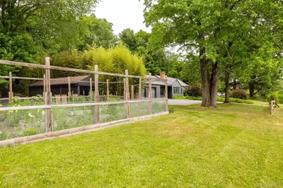 166 Vassar Road, Poughkeepsie, NY 12603 - Photo 19