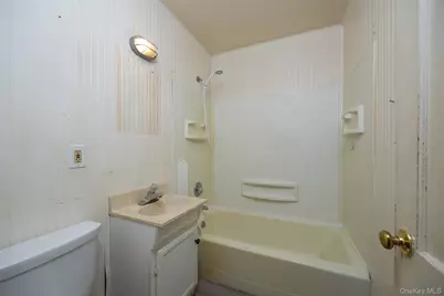 166 Vassar Road, Poughkeepsie, NY 12603 - Photo 13