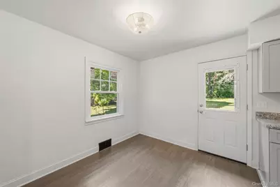 25 Ferrara Drive, Middletown, NY 10941 - Photo 9