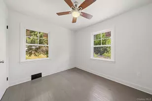 25 Ferrara Dr, Middletown, NY 10941 - Photo 21