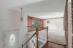 9 Adams Ln, Suffern, NY 10901 - Photo 5