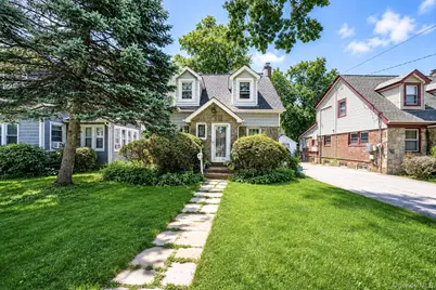 850 Linden Avenue, Baldwin, NY 11510 - Photo 1