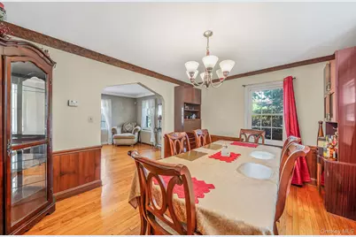 850 Linden Avenue, Baldwin, NY 11510 - Photo 7