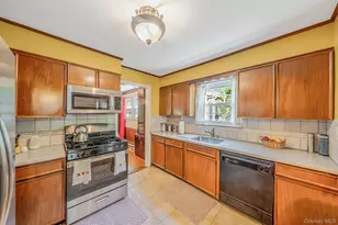 850 Linden Ave, Baldwin, NY 11510 - Photo 9