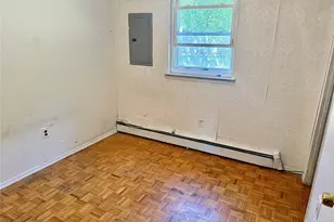 142 Palmer St, Brentwood, NY 11717 - Photo 13