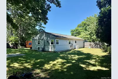 142 Palmer Street, Brentwood, NY 11717 - Photo 17