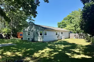 142 Palmer St, Brentwood, NY 11717 - Photo 17
