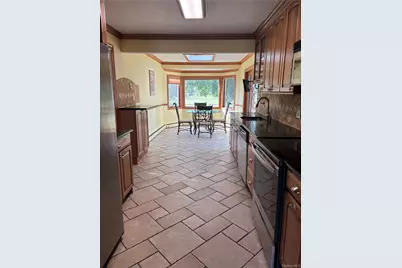 2669 Grayson Drive, East Meadow, NY 11554 - Photo 5