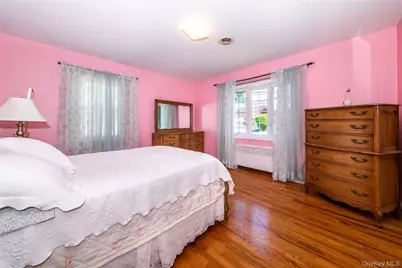 181 Roundhill Drive, Yonkers, NY 10710 - Photo 13