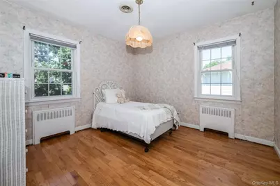 181 Roundhill Drive, Yonkers, NY 10710 - Photo 17