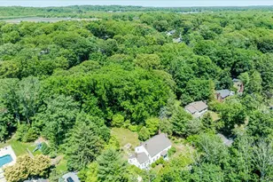 169 W Rogues Path, Huntington, NY 11743 - Photo 41