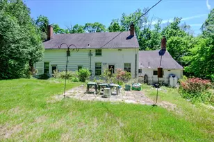 169 W Rogues Path, Huntington, NY 11743 - Photo 29
