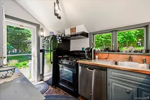 169 W Rogues Path, Huntington, NY 11743 - Photo 11
