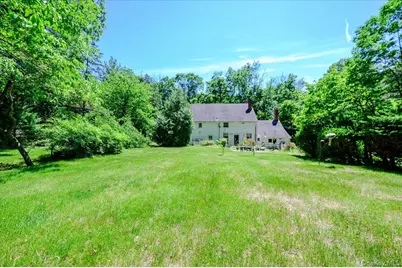 169 W Rogues Path, Huntington, NY 11743 - Photo 27
