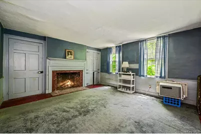169 W Rogues Path, Huntington, NY 11743 - Photo 5
