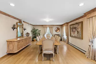 2 Greenwood Lane, Woodbury, NY 11797 - Photo 15