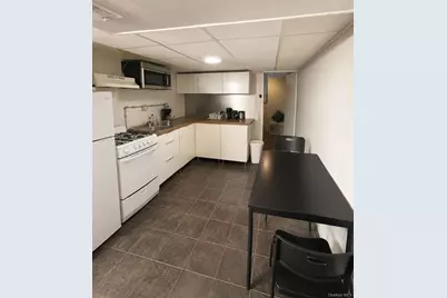 6408 Metropolitan Avenue, Flushing, NY 11379 - Photo 21