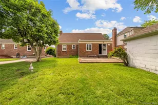 131 Primrose Dr, New Hyde Park, NY 11040 - Photo 41
