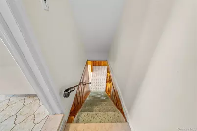 131 Primrose Drive, New Hyde Park, NY 11040 - Photo 29