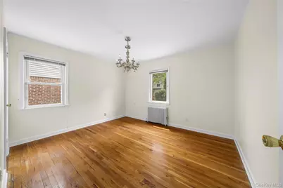 131 Primrose Drive, New Hyde Park, NY 11040 - Photo 15