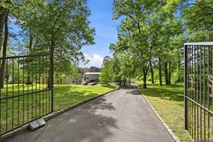 151 Bellvale Lakes Rd, Warwick, NY 10990 - Photo 3