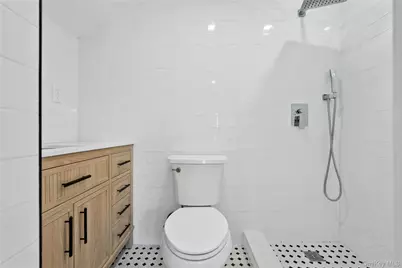 1050 E 31st Street, Brooklyn, NY 11210 - Photo 23