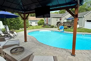 15 Crane Neck Dr, Sound Beach, NY 11789 - Photo 17