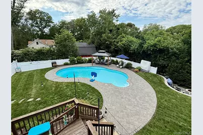 15 Crane Neck Drive, Sound Beach, NY 11789 - Photo 3
