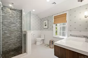 2 St Marks Pl, Cold Spring Harbor, NY 11724 - Photo 17