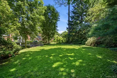 2 Saint Marks Place, Cold Spring Harbor, NY 11724 - Photo 25
