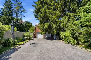 2 St Marks Pl, Cold Spring Harbor, NY 11724 - Photo 27