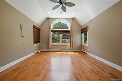 16 Brook Lane, Smithtown, NY 11787 - Photo 27