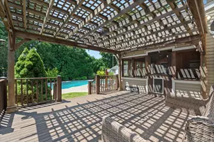 16 Brook Ln, Smithtown, NY 11787 - Photo 31