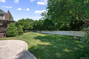 16 Brook Ln, Smithtown, NY 11787 - Photo 37
