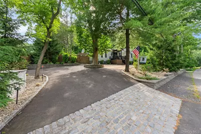 337 N Side Road, Wading River, NY 11792 - Photo 5