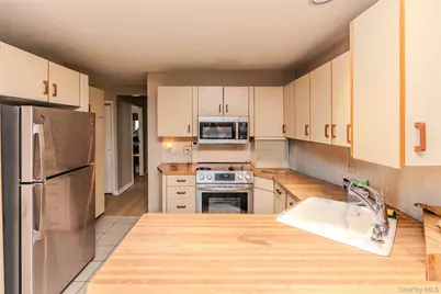 34 Scarborough Lane #A, Wappingers Falls, NY 12590 - Photo 3