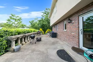 296 Longneck Blvd, Flanders, NY 11901 - Photo 11