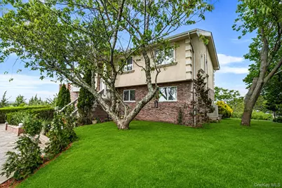 296 Longneck Boulevard, Flanders, NY 11901 - Photo 5