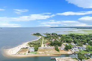 296 Longneck Blvd, Flanders, NY 11901 - Photo 17