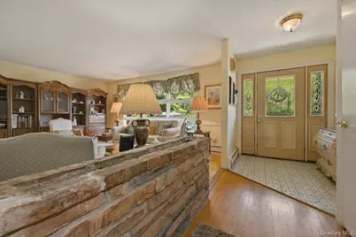 40 Bayview Avenue, Amityville, NY 11701 - Photo 5