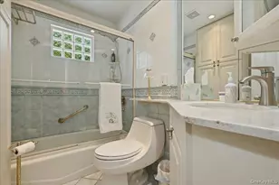 40 Bayview Ave, Amityville, NY 11701 - Photo 19