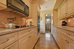 40 Bayview Ave, Amityville, NY 11701 - Photo 13