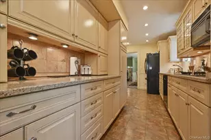40 Bayview Ave, Amityville, NY 11701 - Photo 11