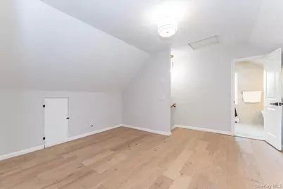 41 S Oregon Road, West Babylon, NY 11704 - Photo 19