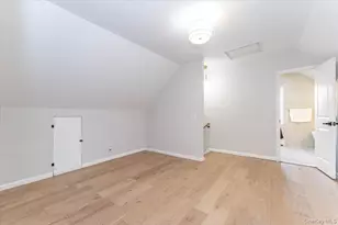 41 S Oregon Rd, West Babylon, NY 11704 - Photo 19
