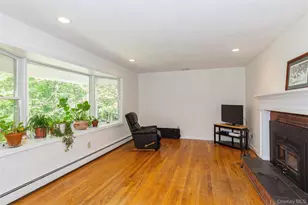 23 Eastwood Rd, Miller Place, NY 11764 - Photo 5