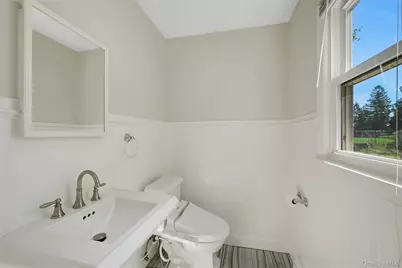 213 Florence Street, Mamaroneck, NY 10543 - Photo 17