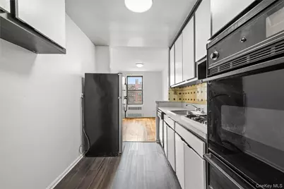 599 E 7th Street #5R, Brooklyn, NY 11218 - Photo 11