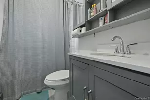 105 N Montague St, Valley Stream, NY 11580 - Photo 11