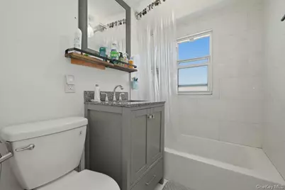 105 N Montague Street, Valley Stream, NY 11580 - Photo 15